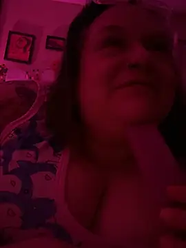 Snapshot of theUnihorniest chatting on February 5, 2026, 4:50 am theUnihorniest online show from February 5, 2026, 4:50 am