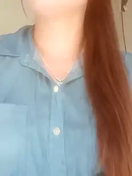 jjennyyy online show from April 9, 2026, 6:02 am