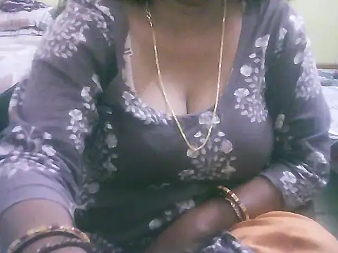 Snapshot of mohini_bhabhi chatting on April 3, 2026, 8:34 am mohini bhabhi online show from April 3, 2026, 8:34 am