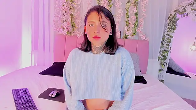 Snapshot of nicky_bonny18 chatting on January 14, 2026, 12:33 pm nicky bonny18 online show from January 14, 2026, 12:33 pm