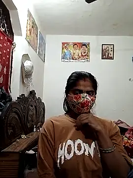 Snapshot of Angel_eyes00 chatting on January 13, 2026, 4:56 pm Angel eyes00 online show from January 13, 2026, 4:56 pm