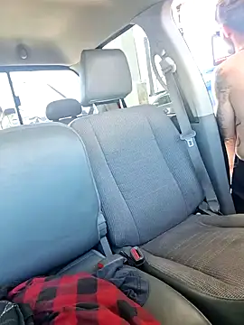 naughtynaturest36 online show from April 22, 2026, 2:40 pm