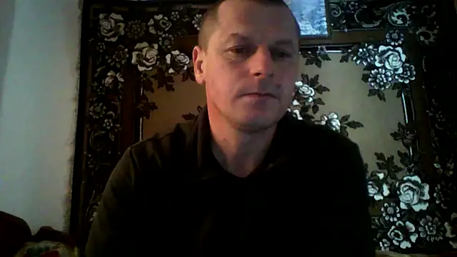 Ivan9iutt online show from February 3, 2026, 11:37 am
