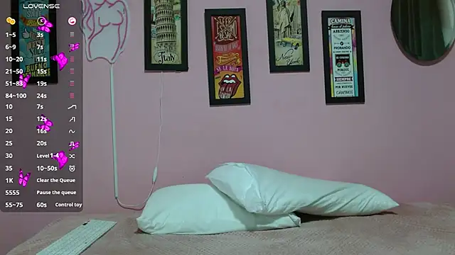 Snapshot of alana-hott chatting on February 4, 2026, 2:01 pm alana-hott online show from February 4, 2026, 2:01 pm