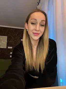 Snapshot of AnesaKis chatting on January 14, 2026, 1:44 am AnesaKis online show from January 14, 2026, 1:44 am