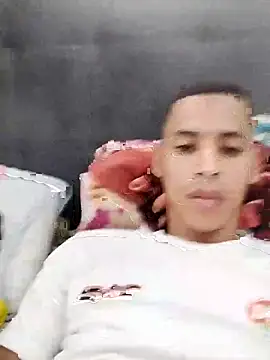 Snapshot of largo666 chatting on March 2, 2026, 2:46 pm largo666 online show from March 2, 2026, 2:46 pm