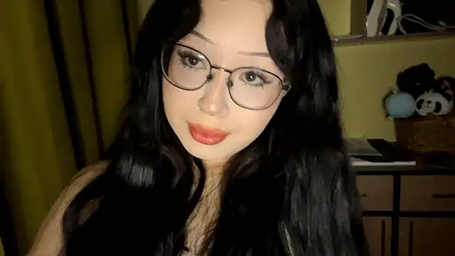 Snapshot of KateWhisp chatting on January 12, 2026, 5:18 pm KateWhisp online show from January 12, 2026, 5:18 pm