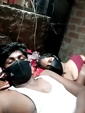 Shivanisingh4 online show from April 27, 2026, 3:32 pm