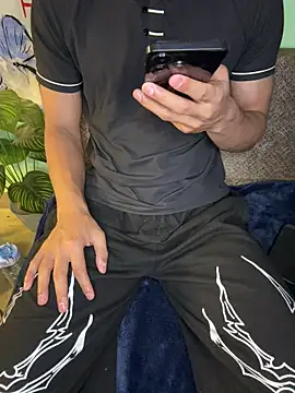 urfuckbunny online show from April 18, 2026, 6:23 pm