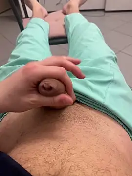 Snapshot of Buenoboss chatting on February 20, 2026, 9:59 pm Buenoboss online show from February 20, 2026, 9:59 pm