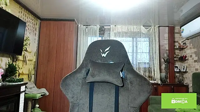 sewsewsewe online show from February 19, 2026, 9:55 pm