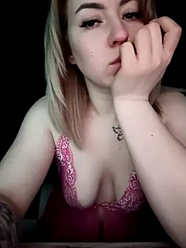 MeissyLux online show from February 20, 2026, 11:05 pm