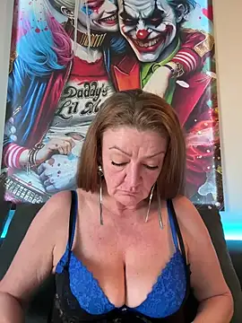 Snapshot of gabi-milf chatting on February 12, 2026, 8:09 am gabi-milf online show from February 12, 2026, 8:09 am