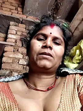 Hot di97 online show from February 23, 2026, 10:40 pm