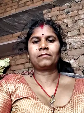 Hot di97 online show from February 24, 2026, 11:58 pm