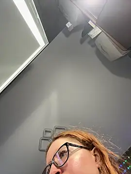 coy girl  online show from March 12, 2026, 12:22 pm