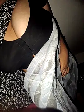 Snapshot of Kanna5115 chatting on February 20, 2026, 8:31 pm Kanna5115 online show from February 20, 2026, 8:31 pm