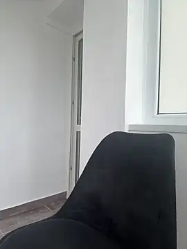 Missolevelvet online show from May 10, 2026, 5:56 am