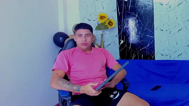 Snapshot of Franco_ferrer chatting on January 12, 2026, 6:29 am Franco ferrer online show from January 12, 2026, 6:29 am