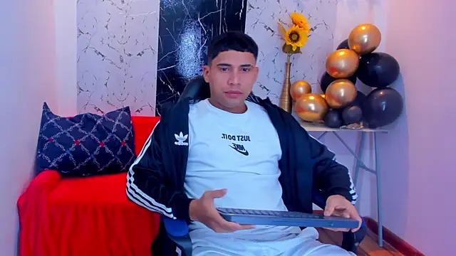 Snapshot of Franco_ferrer chatting on January 15, 2026, 8:08 am Franco ferrer online show from January 15, 2026, 8:08 am