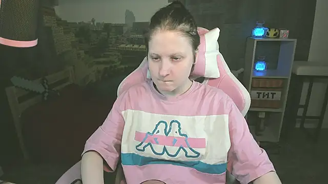 KiraDuvall online show from February 14, 2026, 4:59 pm