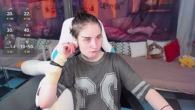 KiraDuvall online show from February 15, 2026, 4:36 pm