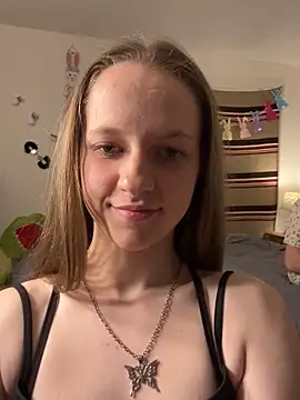 Snapshot of NoFilterAngels chatting on April 4, 2026, 3:49 am NoFilterAngels online show from April 4, 2026, 3:49 am