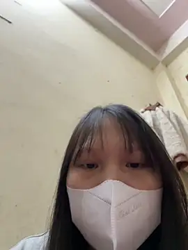 Charlotte-ee online show from February 22, 2026, 4:24 am