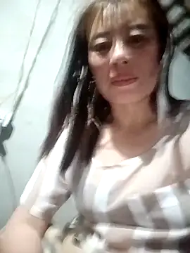 kaia-cam online show from February 28, 2026, 2:18 pm