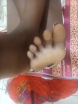 PatriciaVen online show from March 12, 2026, 5:13 am