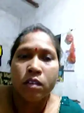 Hot su16 online show from April 24, 2026, 9:39 pm