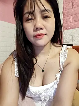 Ngocmai lazdy online show from March 22, 2026, 3:04 pm