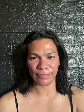 HugeAgatha online show from April 2, 2026, 11:13 pm