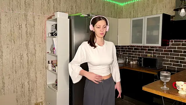 Snapshot of ChrisAmott chatting on February 11, 2026, 4:12 pm ChrisAmott online show from February 11, 2026, 4:12 pm