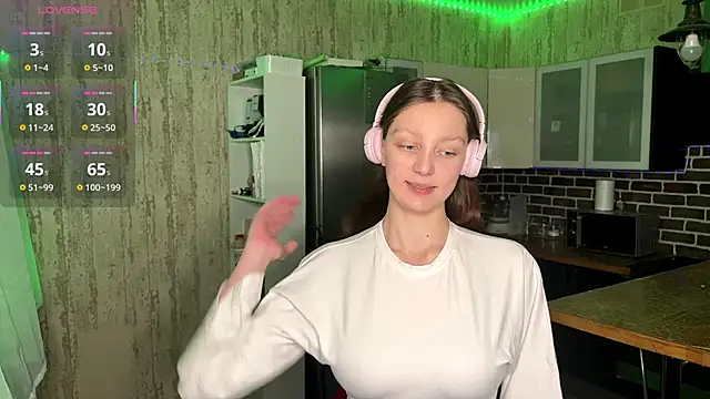 Snapshot of ChrisAmott chatting on February 17, 2026, 4:02 pm ChrisAmott online show from February 17, 2026, 4:02 pm