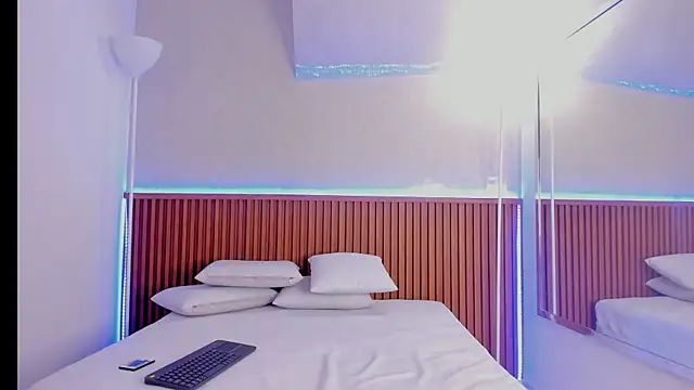 Snapshot of Moretti_Sofia chatting on January 14, 2026, 12:11 pm Moretti Sofia online show from January 14, 2026, 12:11 pm