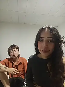 AlexxaAndRileyy online show from April 18, 2026, 9:48 pm