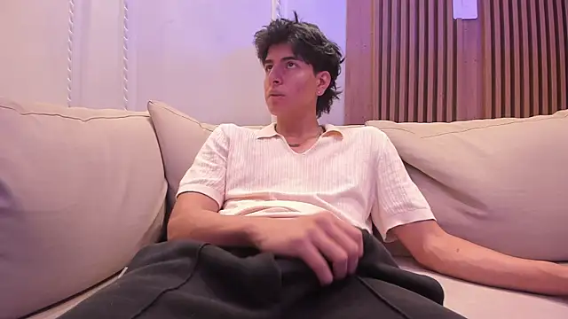 Snapshot of noahx_valko chatting on January 13, 2026, 2:00 pm noahx valko online show from January 13, 2026, 2:00 pm