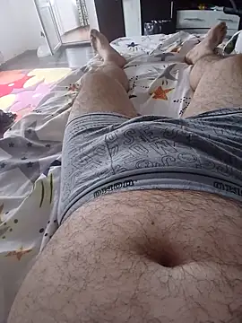 madalin80 online show from May 13, 2026, 10:12 am
