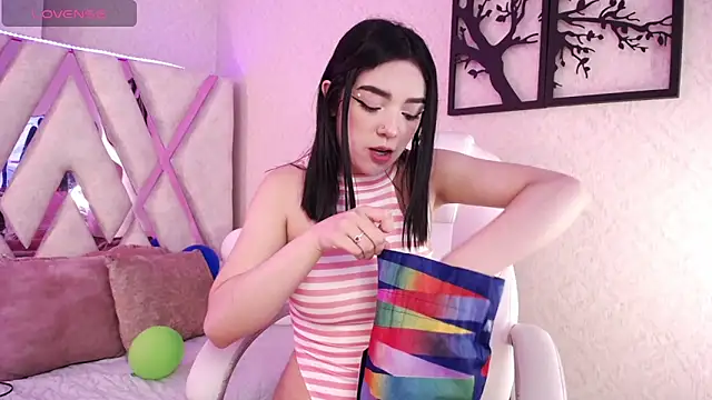 Madyson Hill online show from April 9, 2026, 11:26 am