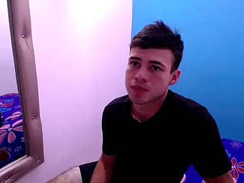 daniel22 cm online show from January 14, 2026, 6:35 pm