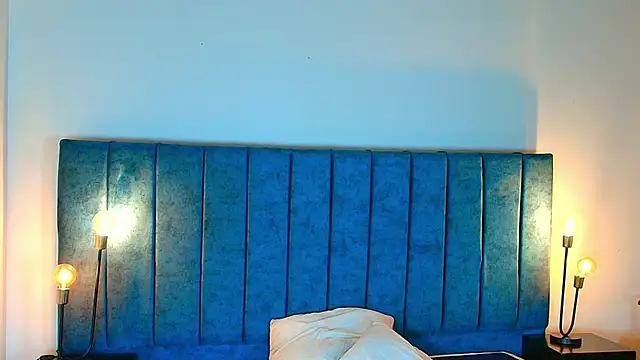 Ethan Briggs  online show from April 16, 2026, 10:27 am