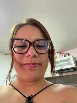 Pretty  Milf online show from July 16, 2026, 6:47 pm