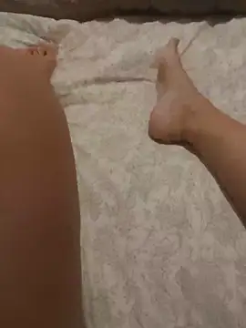 Snapshot of Karine0806 chatting on February 24, 2026, 3:32 pm Karine0806 online show from February 24, 2026, 3:32 pm