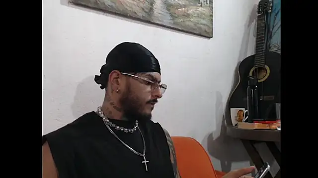 Snapshot of liyamjunior chatting on February 15, 2026, 5:09 pm liyamjunior online show from February 15, 2026, 5:09 pm