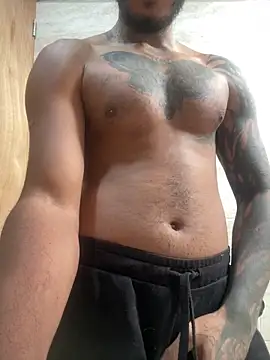 Snapshot of liyamjunior chatting on February 24, 2026, 5:22 pm liyamjunior online show from February 24, 2026, 5:22 pm