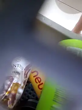 Neveencantada00 online show from March 7, 2026, 11:24 pm