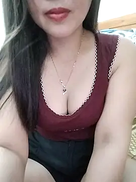 Snapshot of MaiNgoc_sexy chatting on May 5, 2026, 2:36 pm MaiNgoc sexy online show from May 5, 2026, 2:36 pm