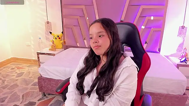 LilyPetite  online show from January 14, 2026, 4:29 am