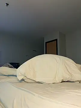 Snapshot of tastemecaroline chatting on March 1, 2026, 7:32 am tastemecaroline online show from March 1, 2026, 7:32 am